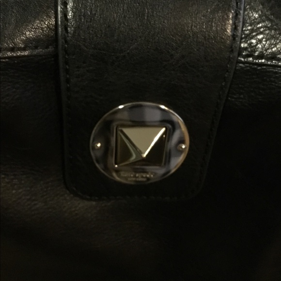 Like New Kate Spade Crossbody. - Picture 6 of 8